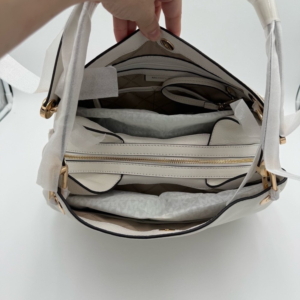 Michael Kors Raven Large Optic White Leather Shoulder Bag Tote Classic Purse NWT - Picture 6 of 11